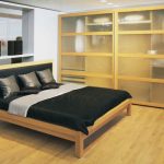 Brik Kremnica, posteľ Tanya, dizajnový moderný nábytok na mieru. Posteľ s koženým čalúneným čelom.